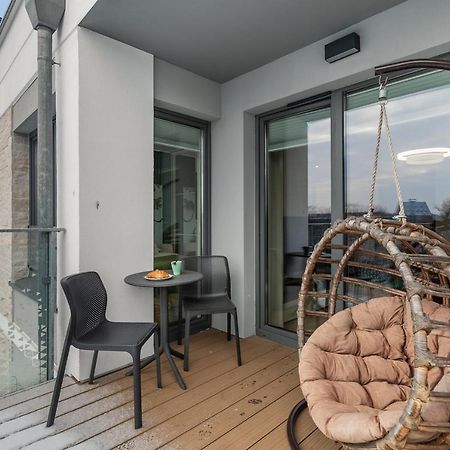 Luxurious Apartment Nadmorskie Tarasy Kolobrzeg By Renters Prestige Екстер'єр фото