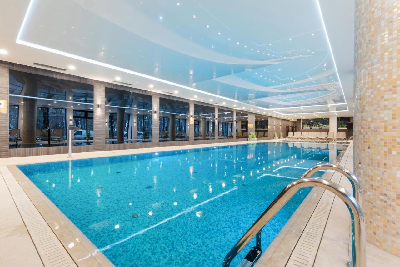Luxurious Apartment Nadmorskie Tarasy Kolobrzeg By Renters Prestige Екстер'єр фото