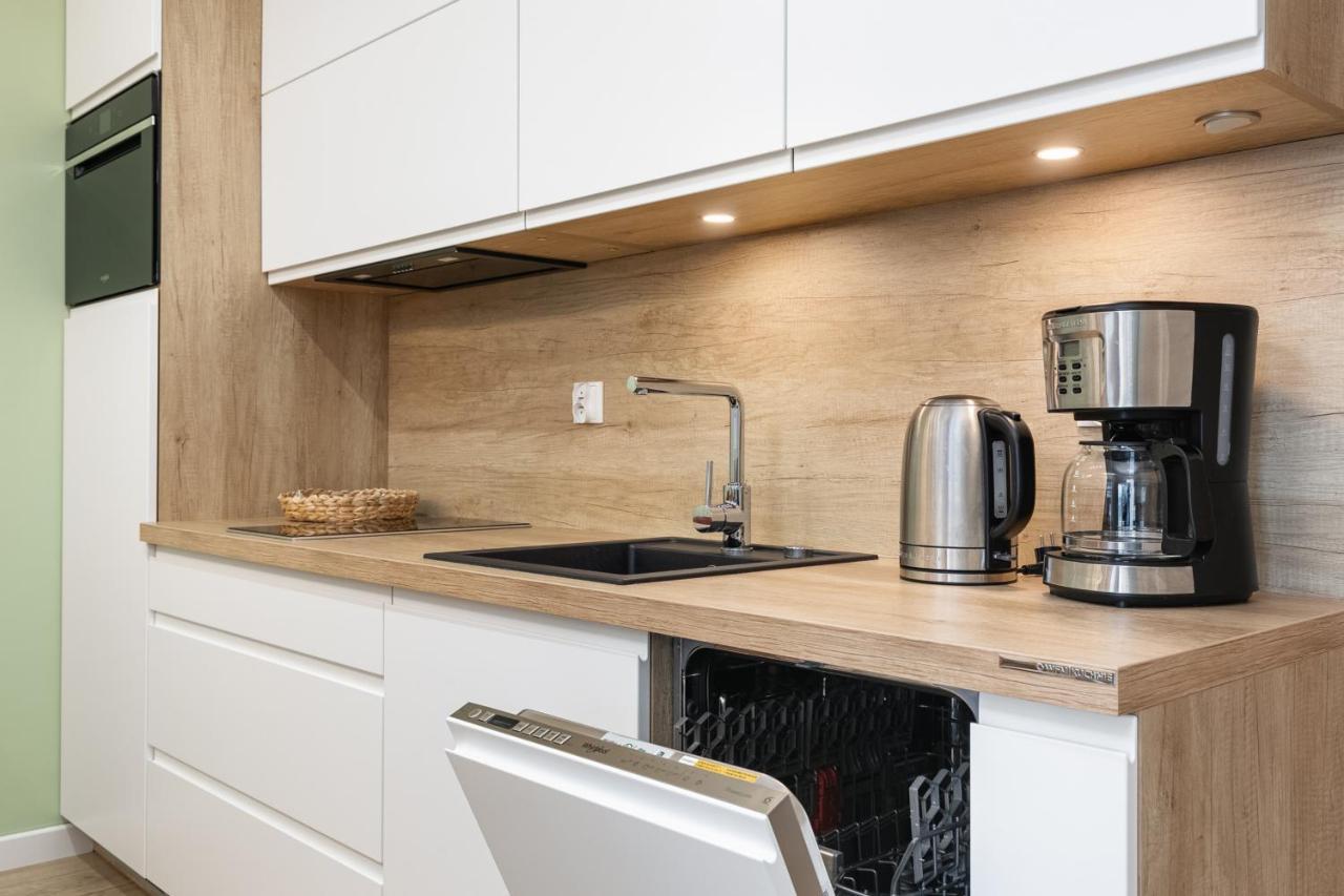 Luxurious Apartment Nadmorskie Tarasy Kolobrzeg By Renters Prestige Екстер'єр фото