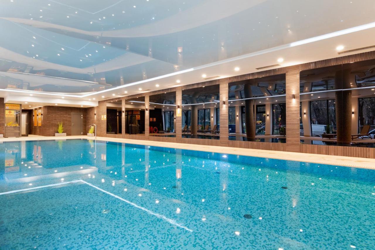 Luxurious Apartment Nadmorskie Tarasy Kolobrzeg By Renters Prestige Екстер'єр фото
